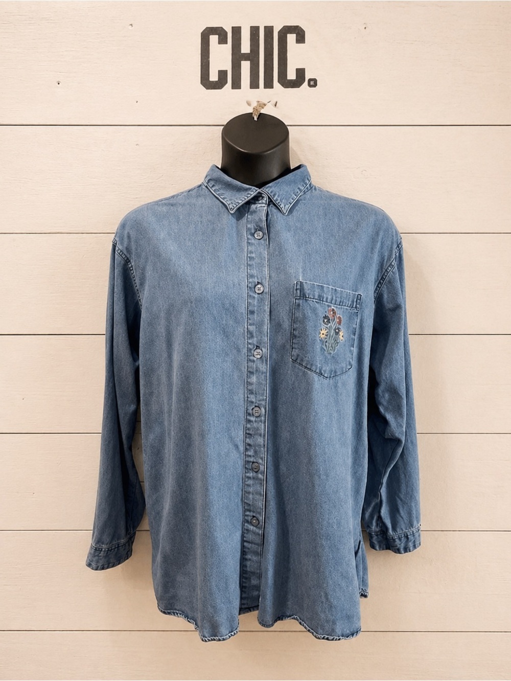 CHIC – Vintage Denim Shirt with Embroidered Pocket (Size 44)